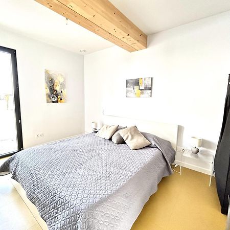 Du Vignoble A L'Atlantique - Residence Montifault Gites Du 2 Au 3 Pieces Le Pallet Екстериор снимка